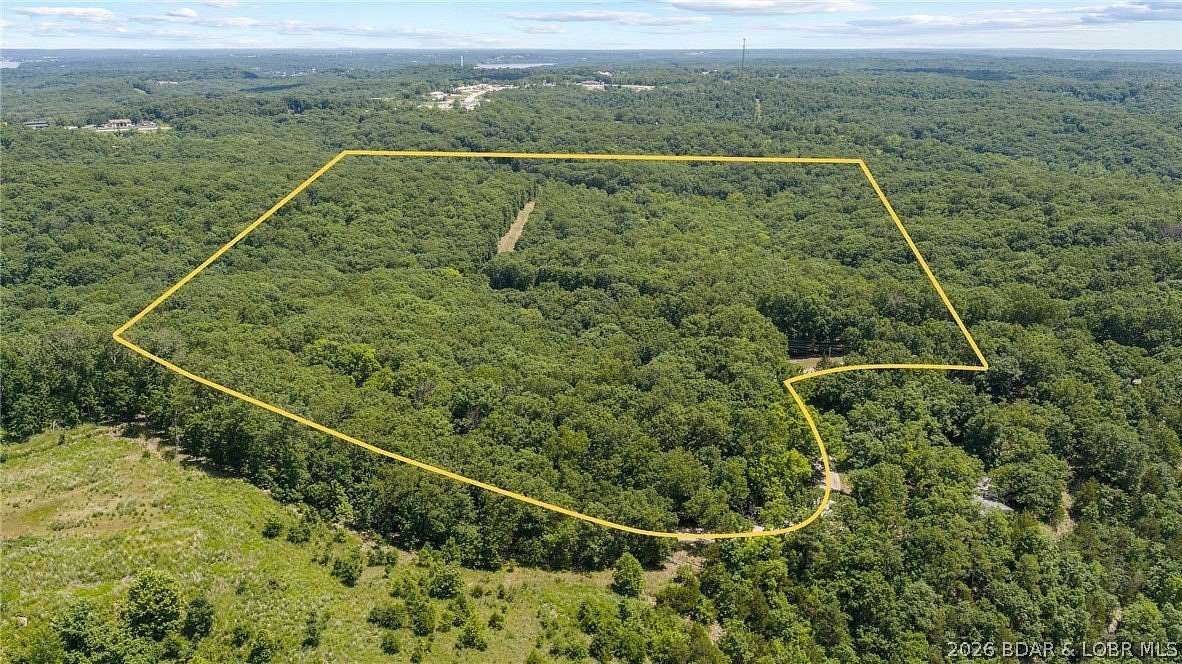72 Acres of Recreational & Residential Land for Sale in Sunrise Beach, Missouri