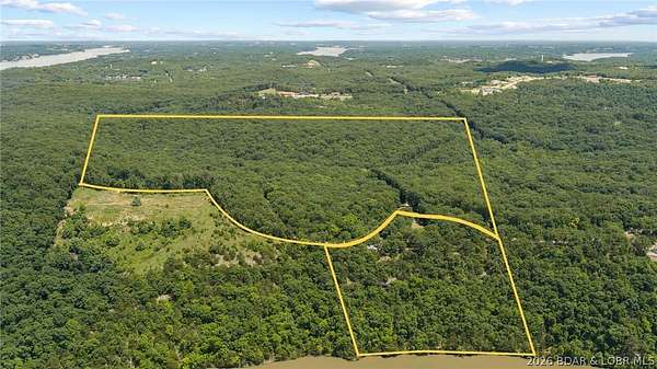 72 Acres of Recreational & Residential Land for Sale in Sunrise Beach, Missouri