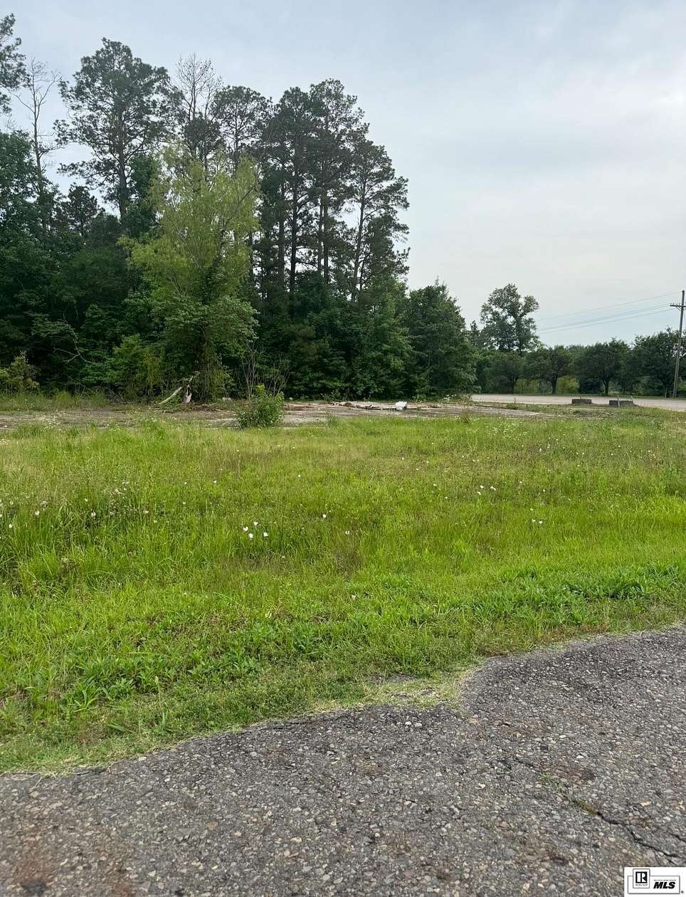 0.88 Acres of Commercial Land for Sale in Jonesboro, Louisiana