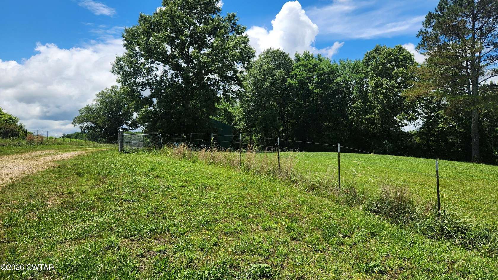 5 Acres of Land for Sale in Jackson, Tennessee