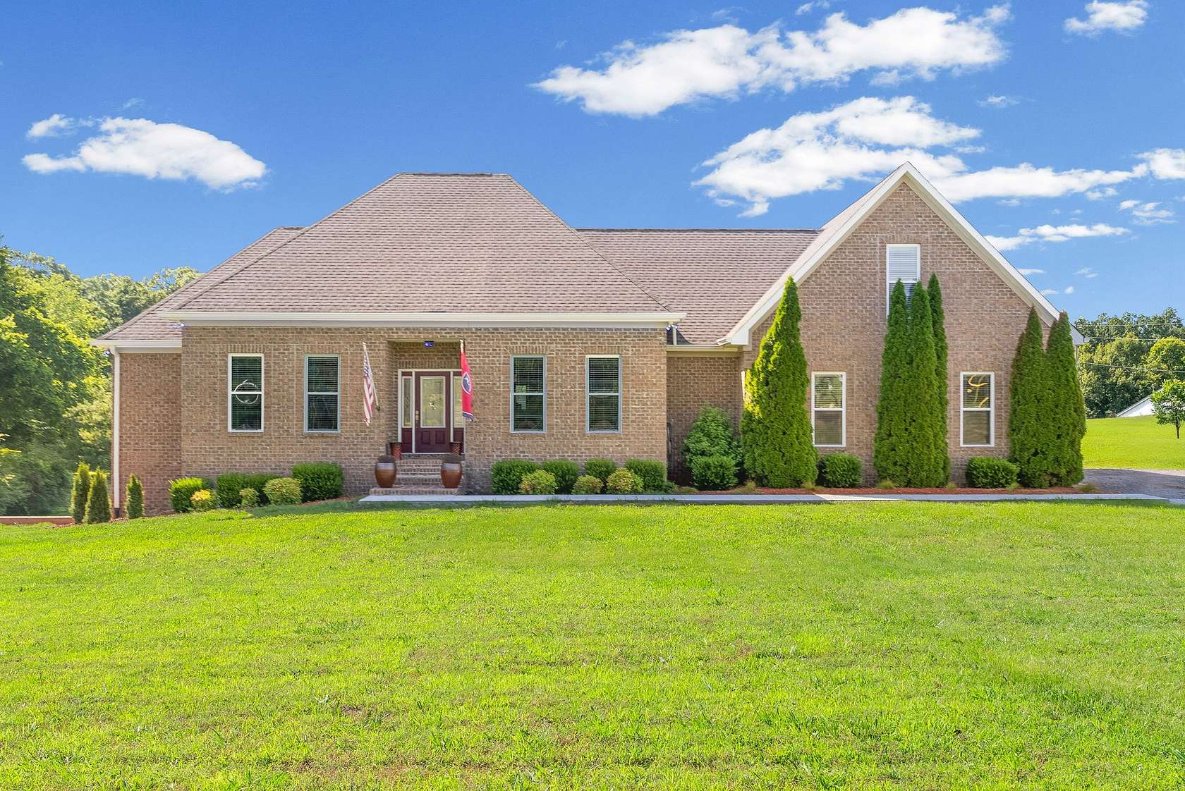 20.3 Acres of Land with Home for Sale in Cunningham, Tennessee
