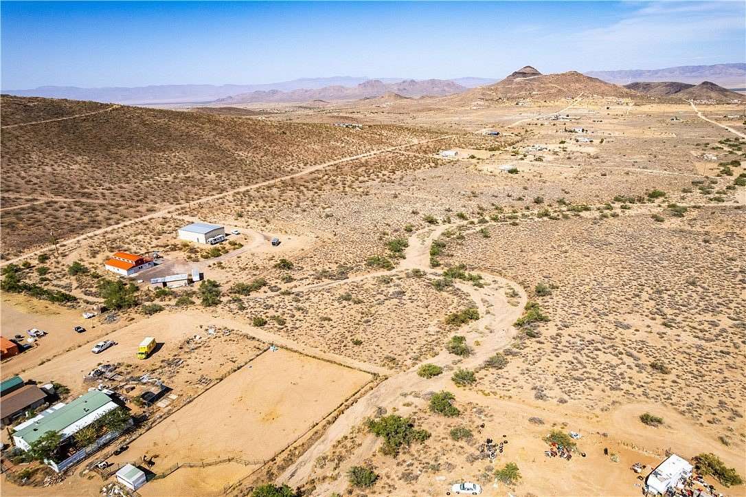 2 Acres of Residential Land for Sale in Kingman, Arizona