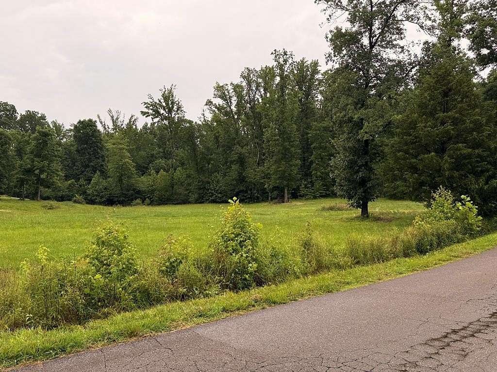 1.68 Acres of Residential Land for Sale in Paris, Tennessee