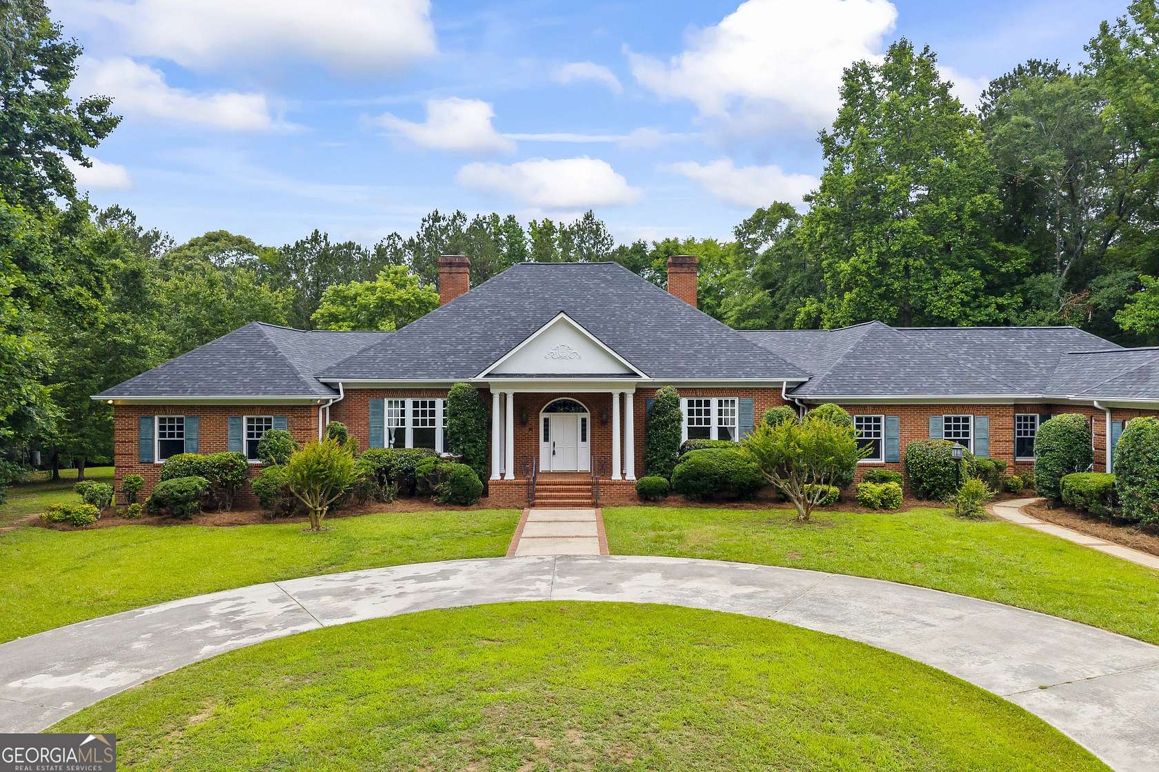 23.4 Acres of Land with Home for Sale in Elberton, Georgia