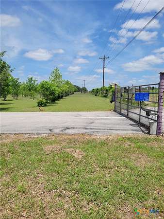 6 Acres of Improved Mixed-Use Land for Sale in Killeen, Texas