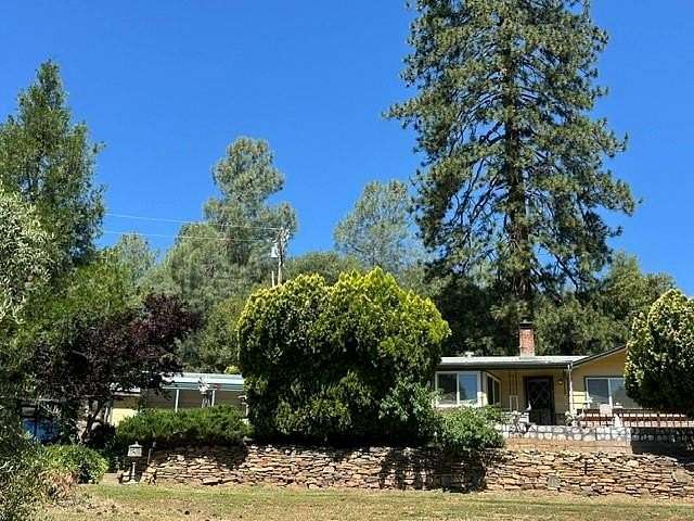 4.14 Acres of Land with Home for Sale in Mariposa, California