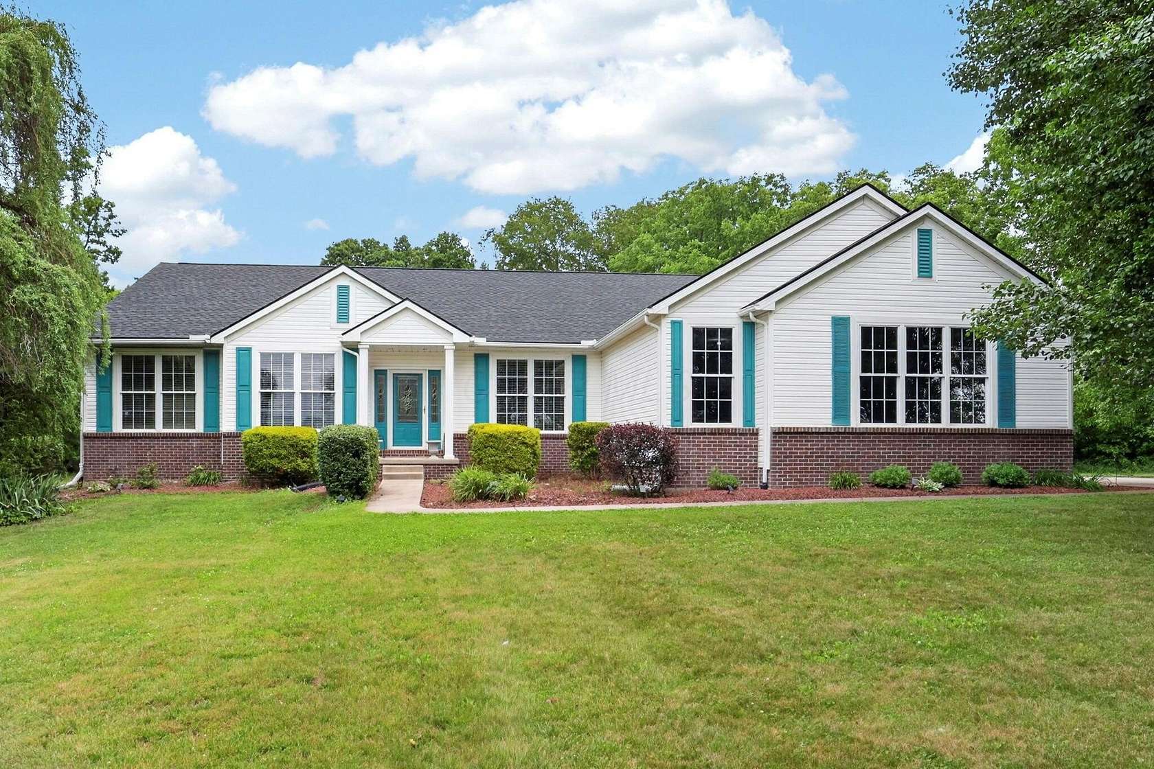 3 Acres of Land with Home for Sale in Heath, Ohio