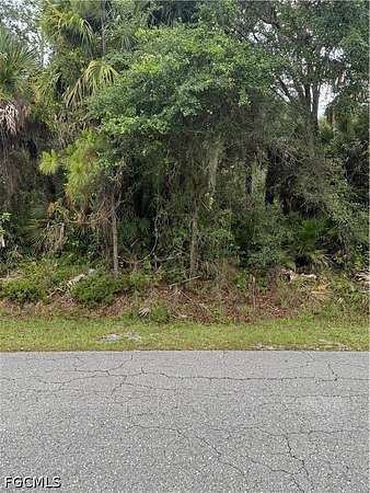 0.5 Acres of Residential Land for Sale in Lehigh Acres, Florida