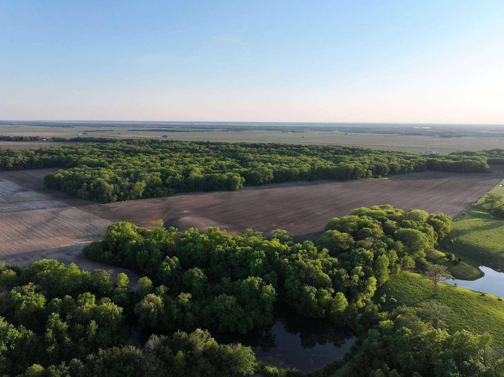 351 Acres of Land for Sale in New Boston, Illinois