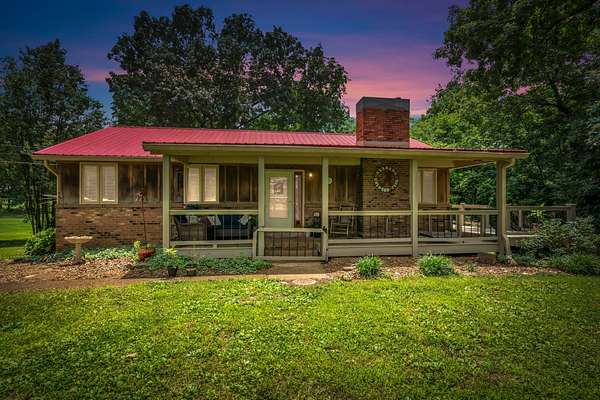 3 Acres of Land with Home for Sale in Clarksville, Tennessee