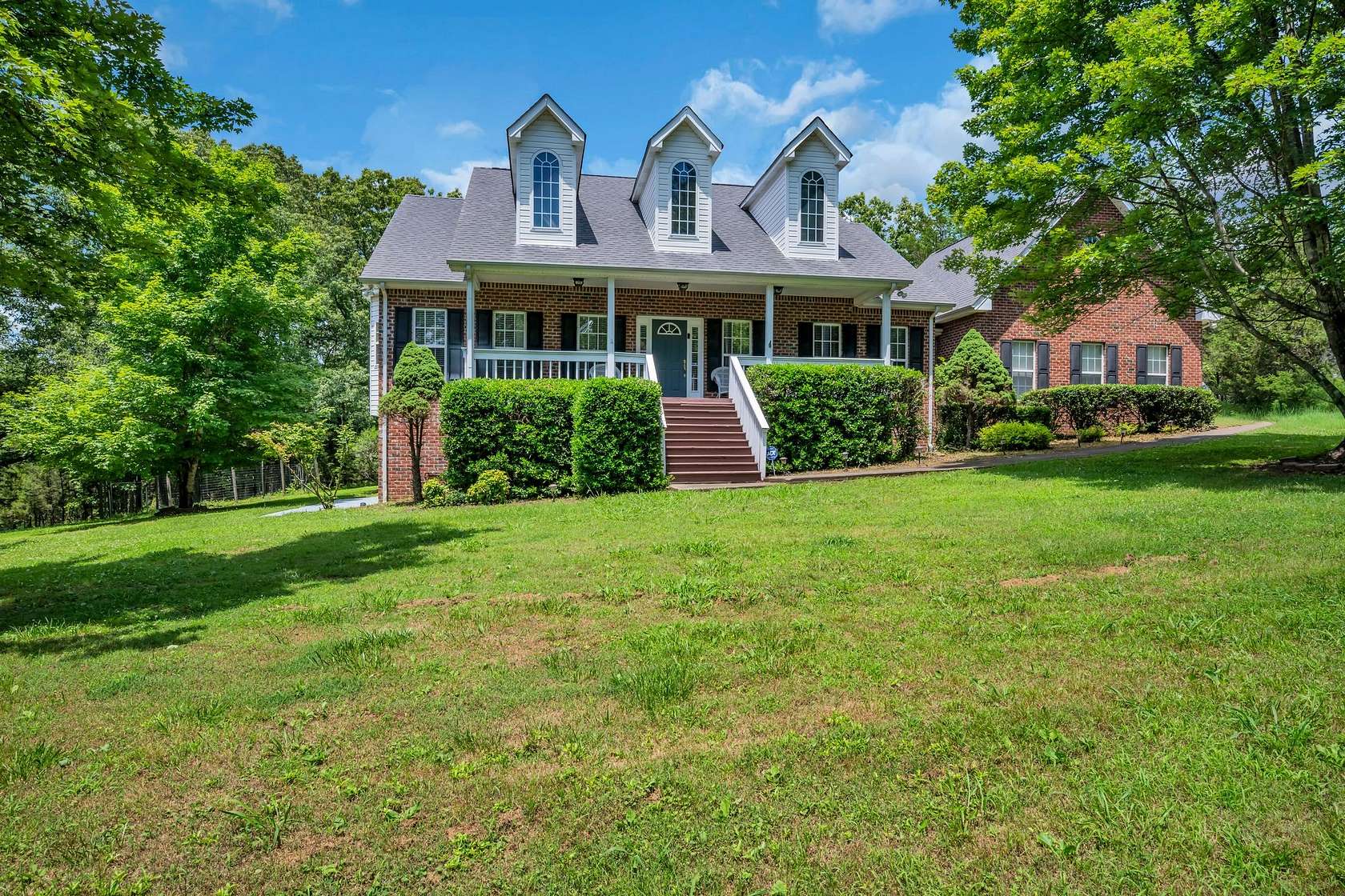 37.9 Acres of Land with Home for Sale in Dickson, Tennessee