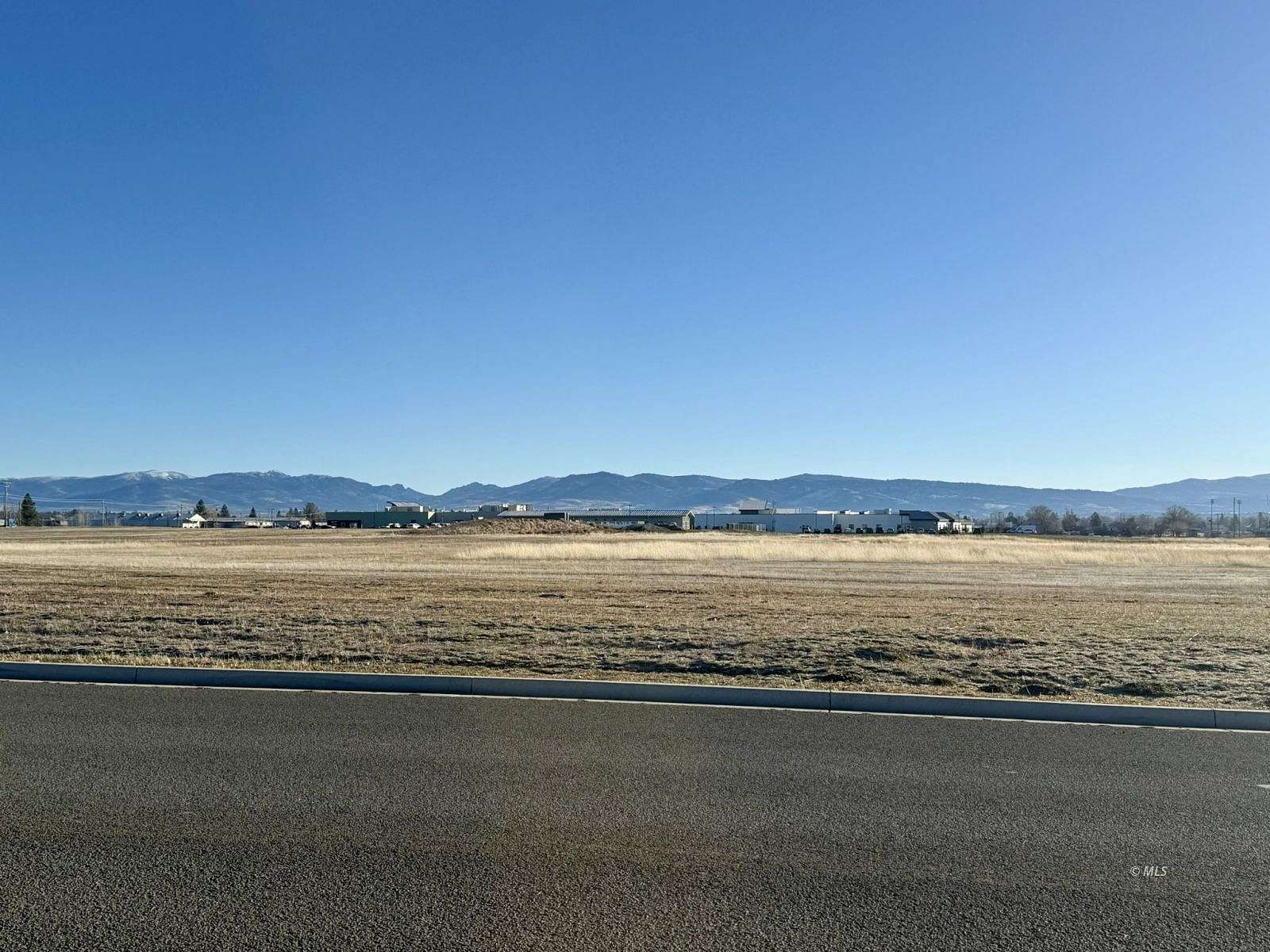 1 Acre of Residential Land for Sale in Alturas, California