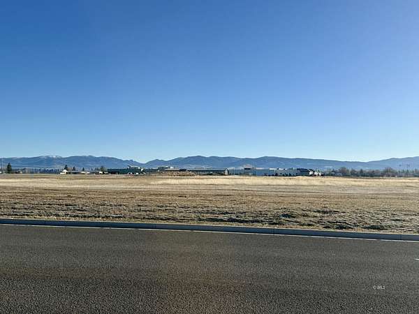 1 Acre of Residential Land for Sale in Alturas, California