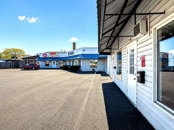 1.5 Acres of Improved Commercial Land for Sale in Utica, New York