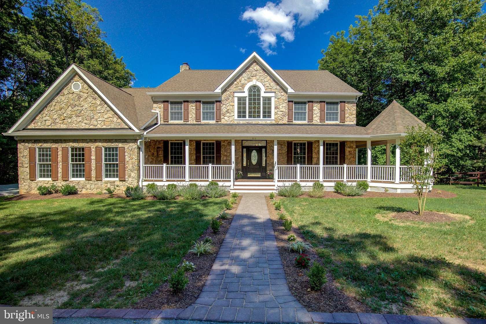 3 Acres of Land with Home for Sale in Great Falls, Virginia