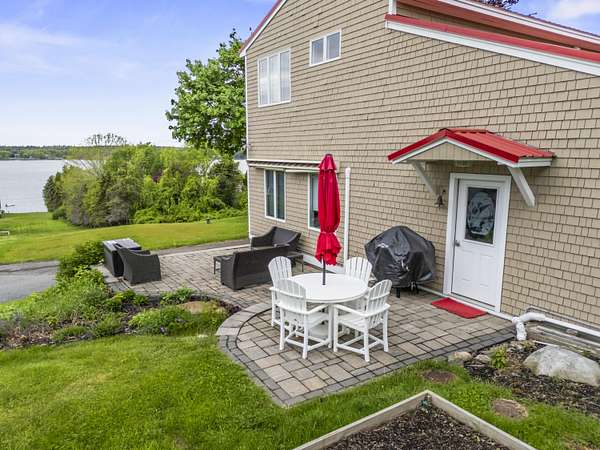 1.59 Acres of Land with Home for Sale in Harpswell Town, Maine