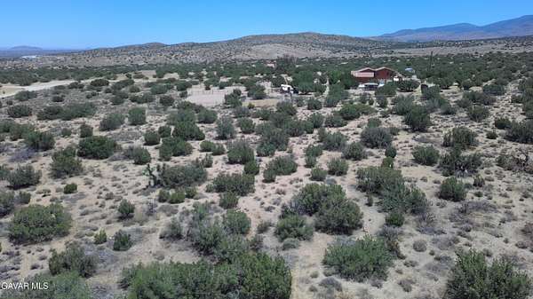 2.85 Acres of Land for Sale in Pearblossom, California
