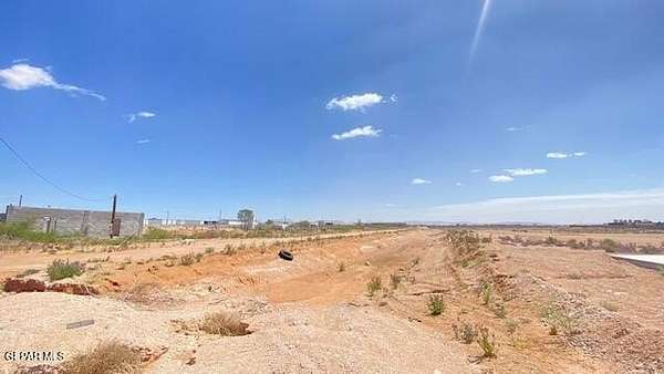 1.25 Acres of Residential Land for Sale in El Paso, Texas