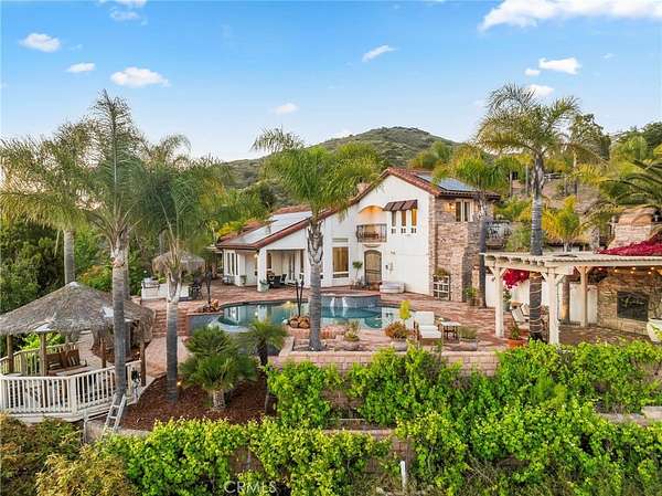 4.79 Acres of Land with Home for Lease in Temecula, California