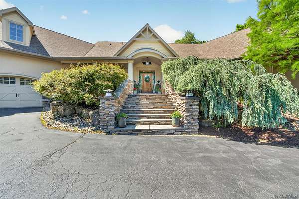 10.3 Acres of Land with Home for Sale in Warwick, New York