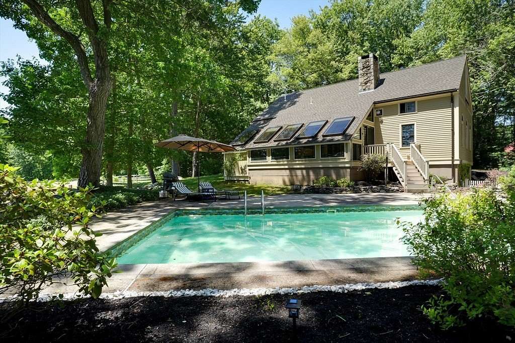 9.74 Acres of Land with Home for Sale in Pepperell, Massachusetts