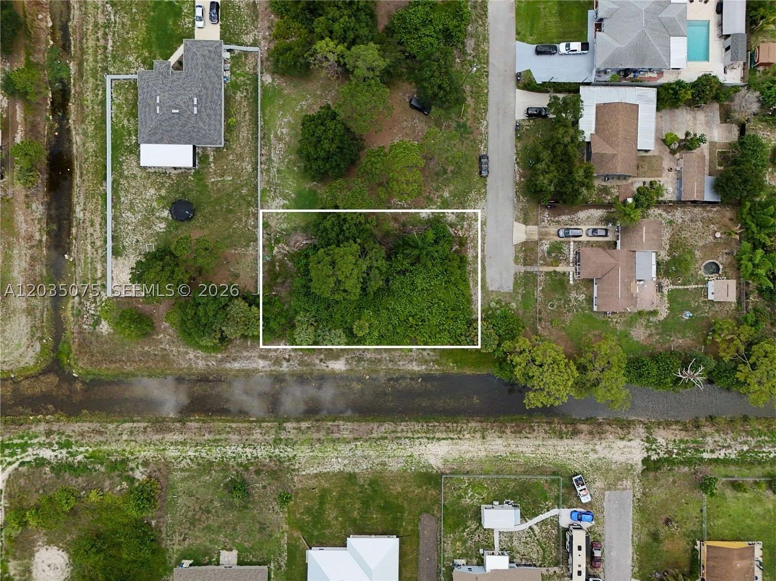 Residential Land for Sale in Lehigh Acres, Florida