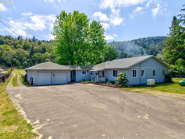 2 Acres of Land with Home for Sale in Myrtle Creek, Oregon