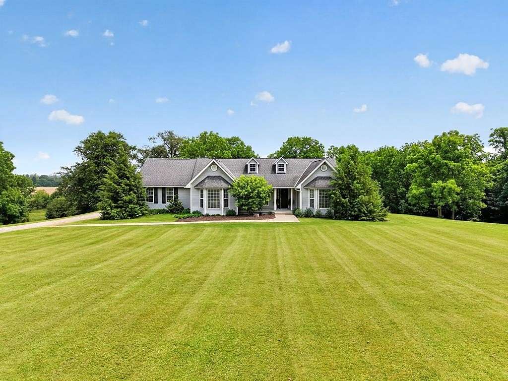 4.6 Acres of Land with Home for Sale in Fredericktown, Ohio