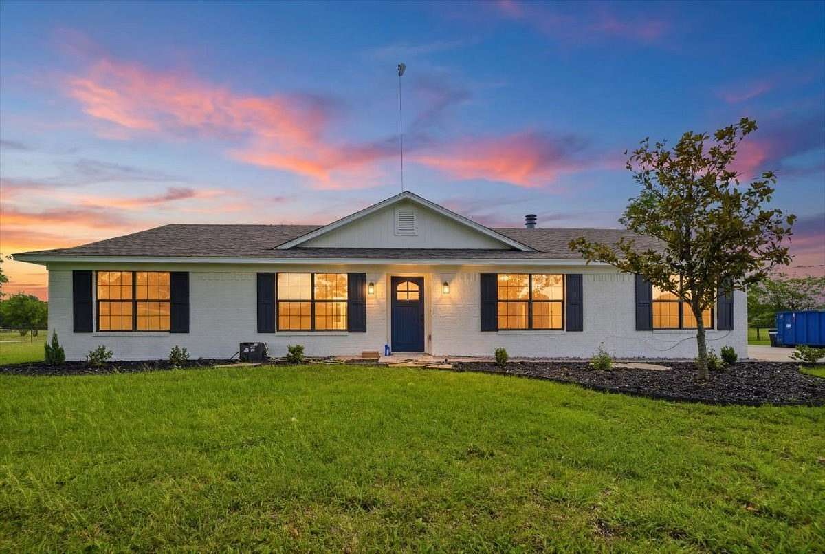 5.66 Acres of Land with Home for Sale in Lorena, Texas