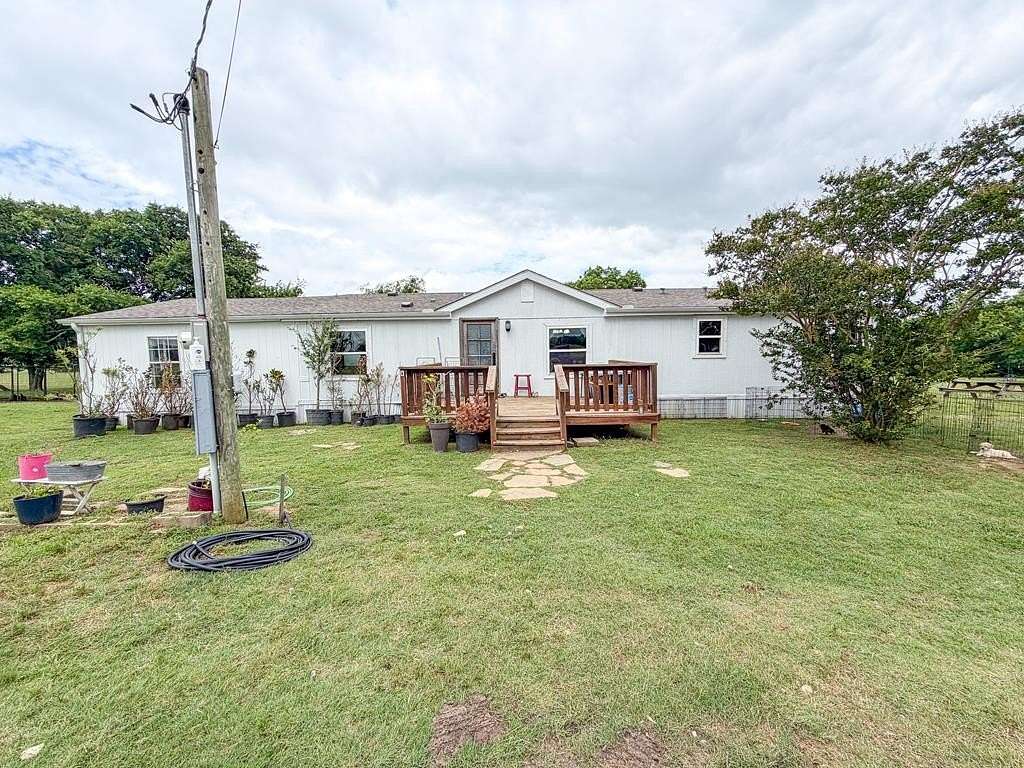 30 Acres of Agricultural Land with Home for Sale in Lone Oak, Texas