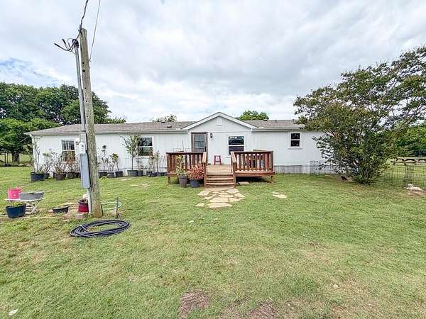 30 Acres of Agricultural Land with Home for Sale in Lone Oak, Texas