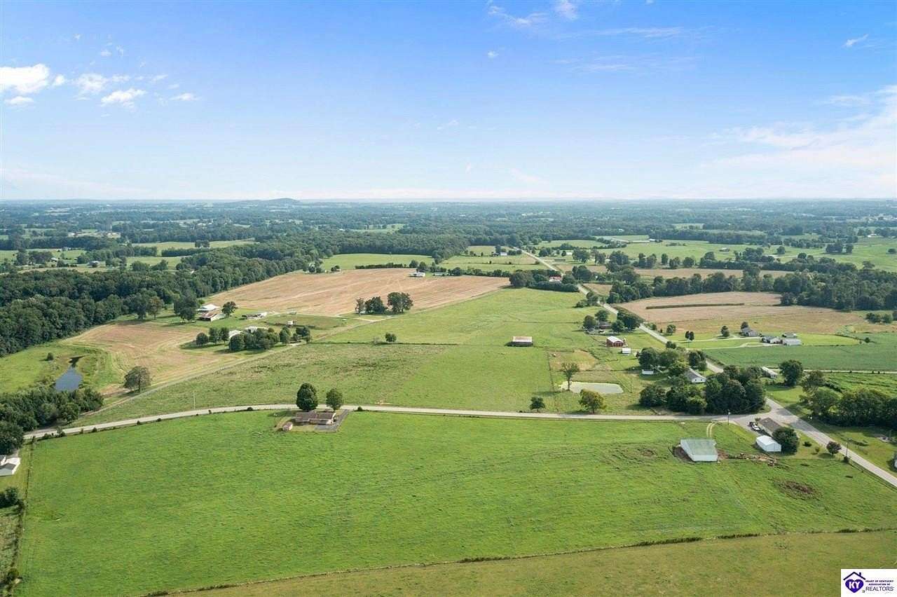 10 Acres of Agricultural Land for Sale in Oakland, Kentucky