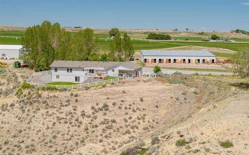 15.3 Acres of Land with Home for Sale in Powell, Wyoming