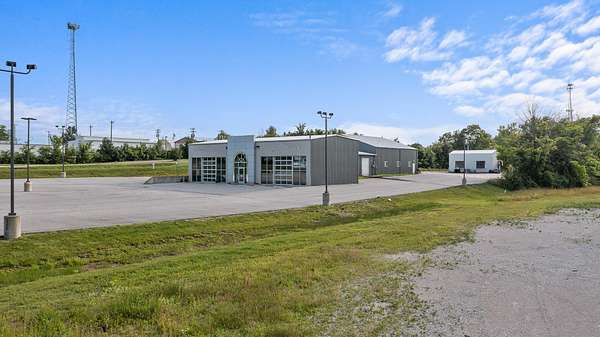 2.48 Acres of Commercial Land for Sale in Fulton, Missouri