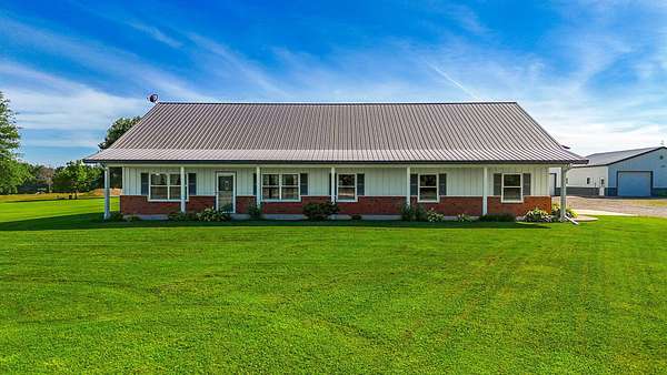 14.2 Acres of Improved Land for Sale in Mexico, Missouri