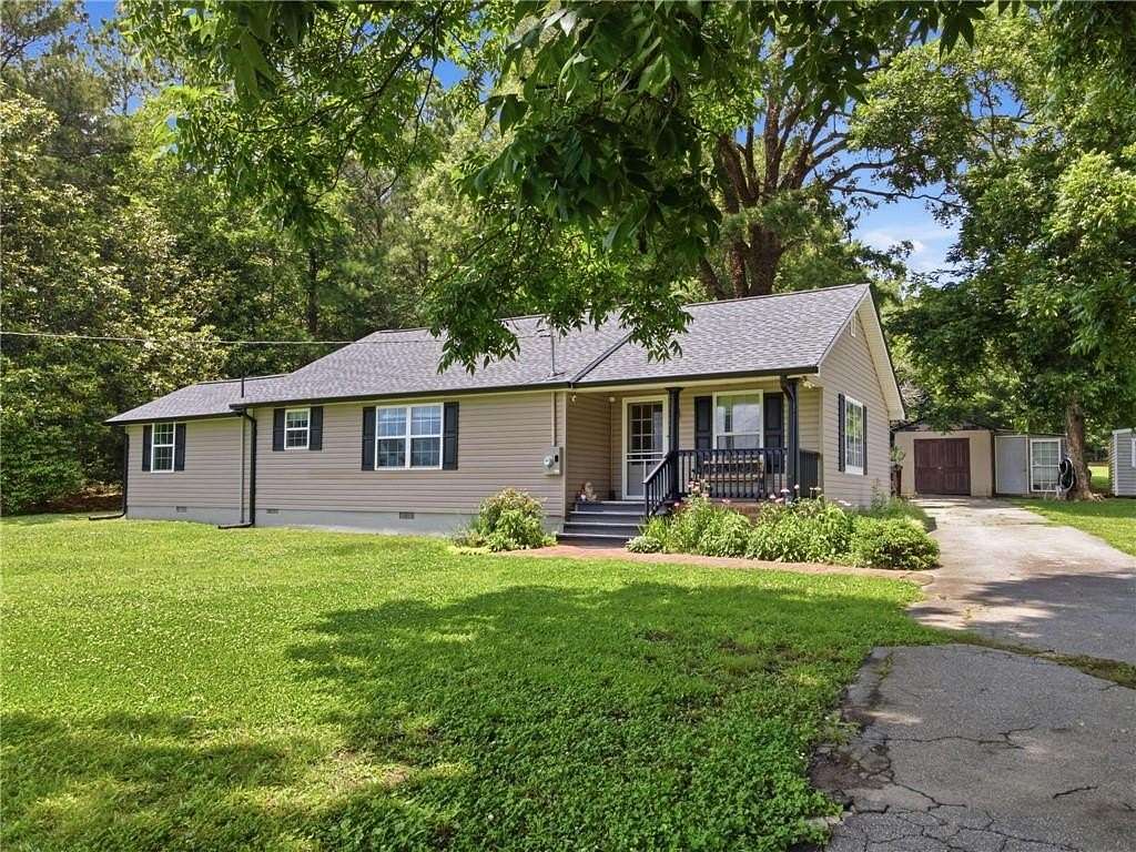 2.65 Acres of Land with Home for Sale in Aragon, Georgia