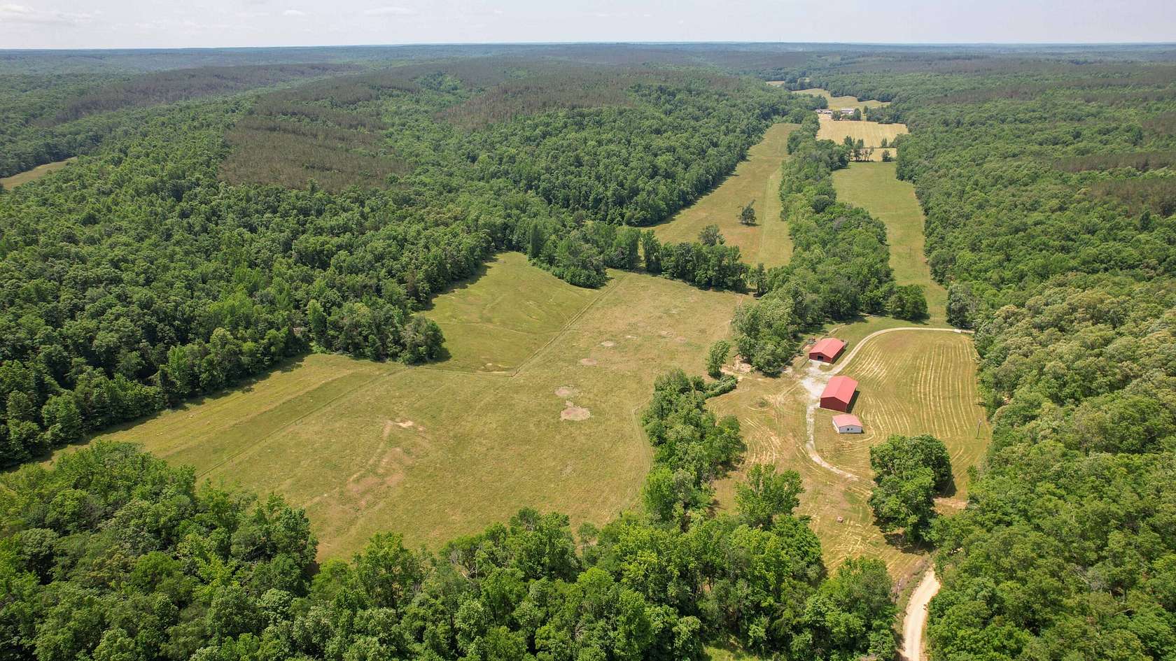 337 Acres of Land for Sale in Centerville, Tennessee