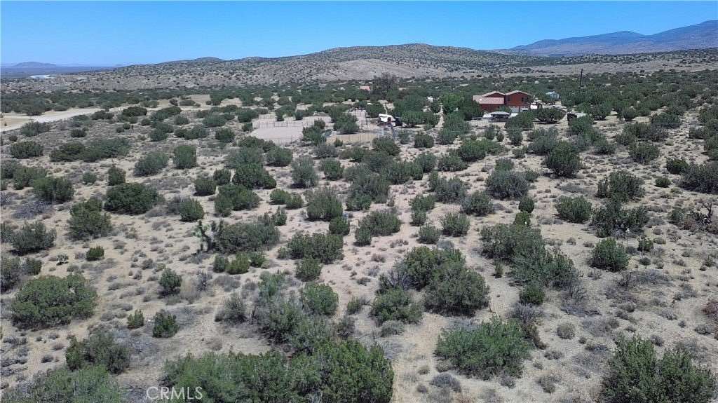 2.85 Acres of Land for Sale in Pearblossom, California