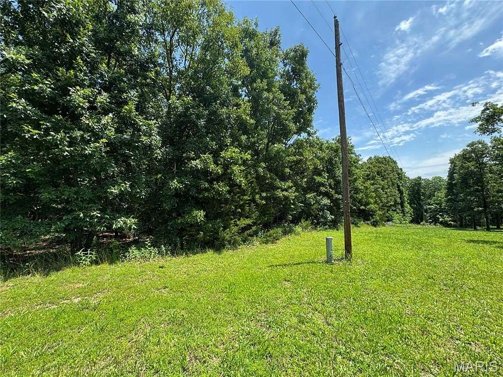 0.75 Acres of Residential Land for Sale in Dixon, Missouri