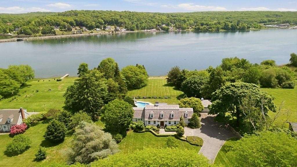 1.77 Acres of Land with Home for Sale in Tiverton, Rhode Island
