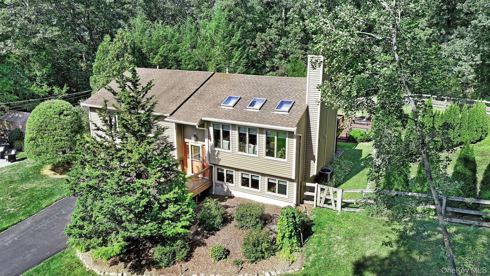 4.7 Acres of Land with Home for Sale in Warwick, New York