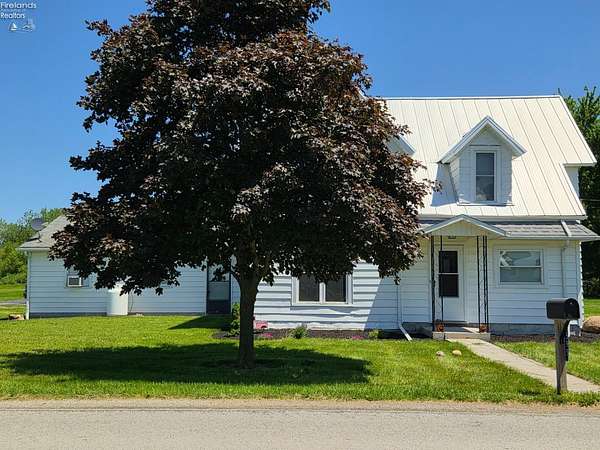 1.54 Acres of Land with Home for Sale in Fostoria, Ohio