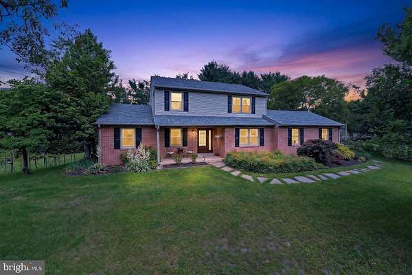 12.7 Acres of Land with Home for Sale in Leesburg, Virginia