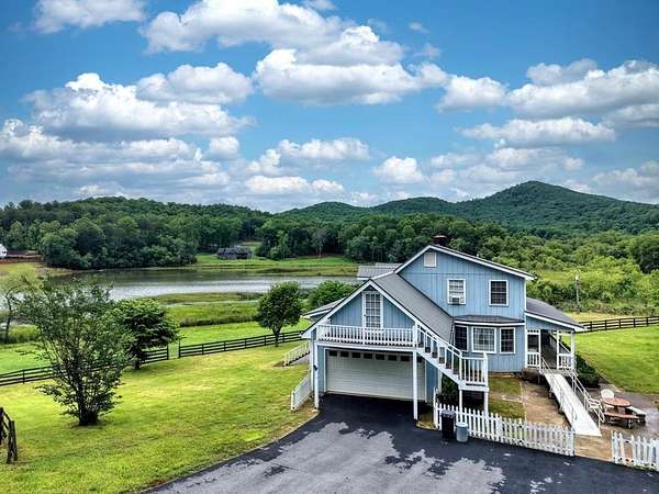 2.58 Acres of Land with Home for Sale in Hiawassee, Georgia