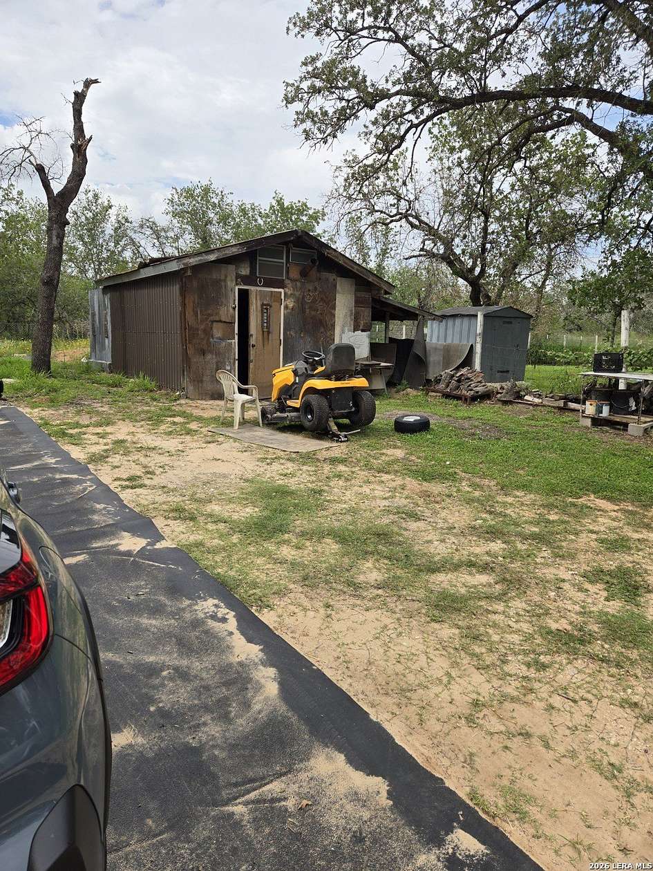 1.68 Acres of Land for Sale in San Antonio, Texas