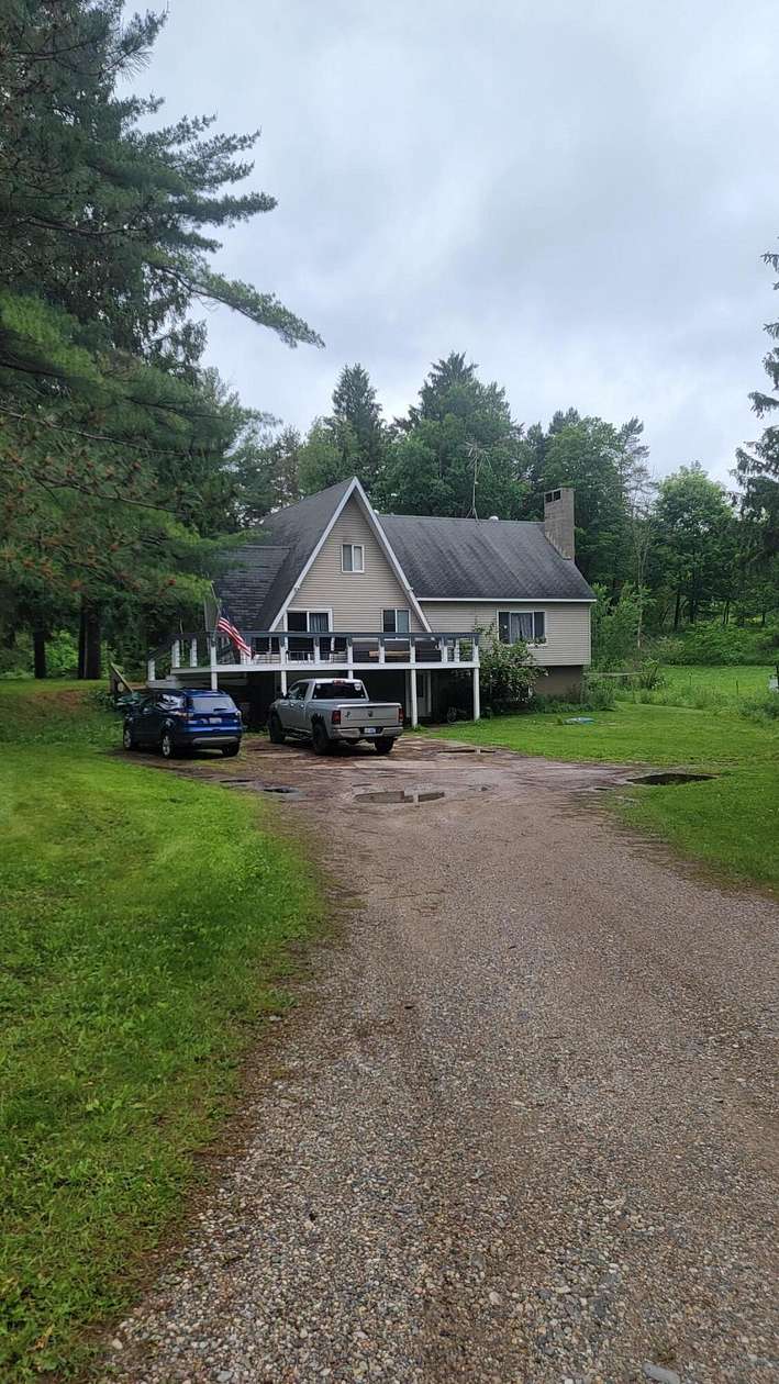 3.3 Acres of Land with Home for Sale in Paris, Michigan