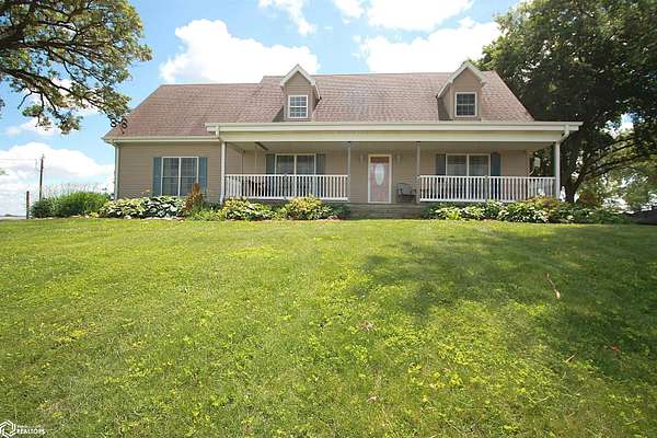 3 Acres of Land with Home for Sale in Clarinda, Iowa