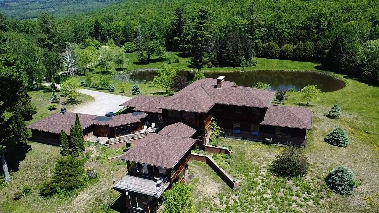 17 Acres of Land with Home for Sale in Jackson, New Hampshire