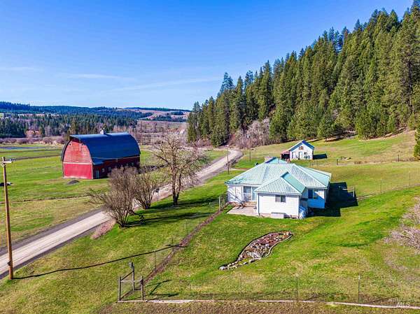 13 Acres of Land with Home for Sale in Princeton, Idaho