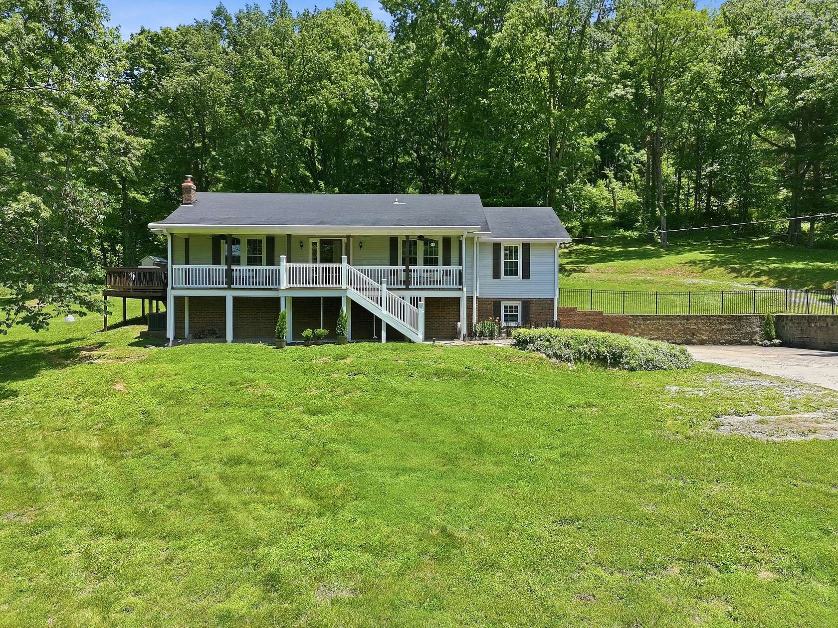 2.8 Acres of Land with Home for Sale in Thompson's Station, Tennessee
